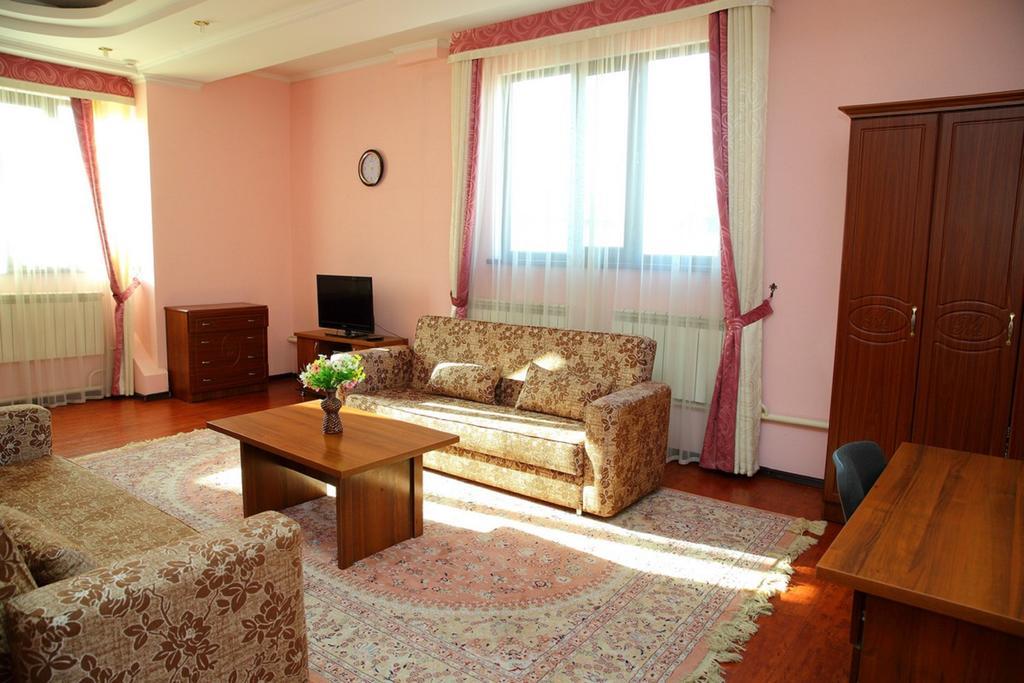 Bishkek Villa Hotel Exterior photo